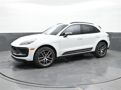 2023 Porsche Macan Base