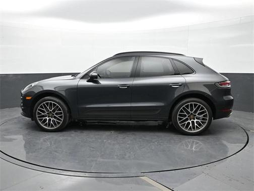 2021 Porsche Macan Base