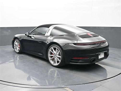 2021 Porsche 911 Targa 4S
