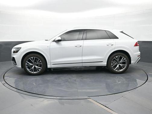 2023 Audi Q8 55 Premium Plus