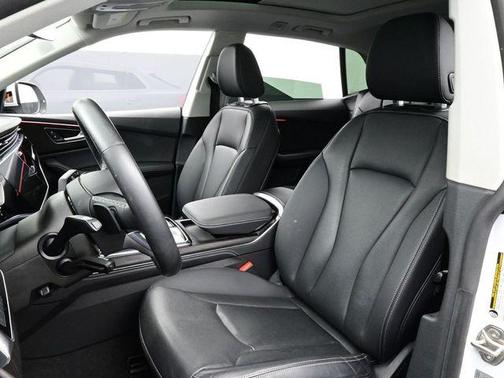 2023 Audi Q8 55 Premium Plus