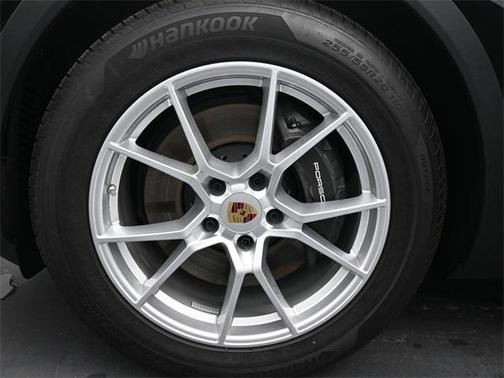 2024 Porsche Cayenne