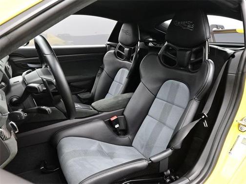 2024 Porsche 718 Cayman GT4 RS