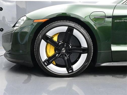 2025 Porsche Taycan Turbo S