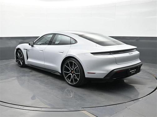 2026 Porsche Taycan 