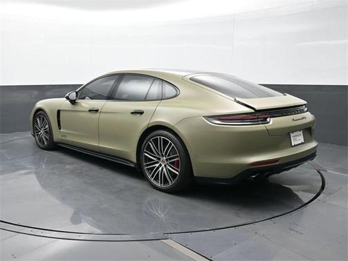 2019 Porsche Panamera GTS