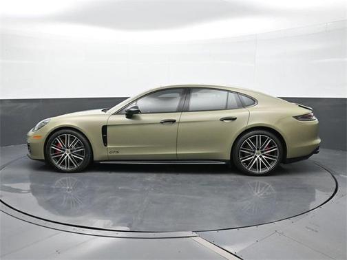 2019 Porsche Panamera GTS