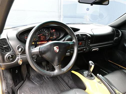 2002 Porsche 911 Carrera 4S