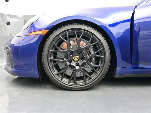 2024 Porsche 911 Carrera GTS