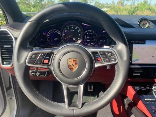 2022 Porsche Cayenne S