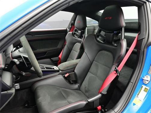 2024 Porsche 911 Carrera GTS