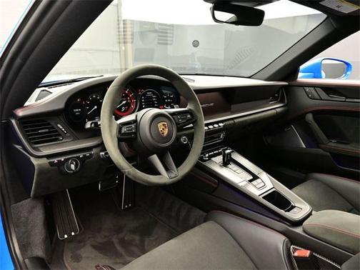 2024 Porsche 911 Carrera GTS