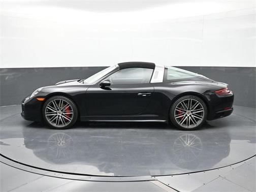 2019 Porsche 911 Targa 4 GTS