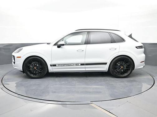2026 Porsche Cayenne GTS