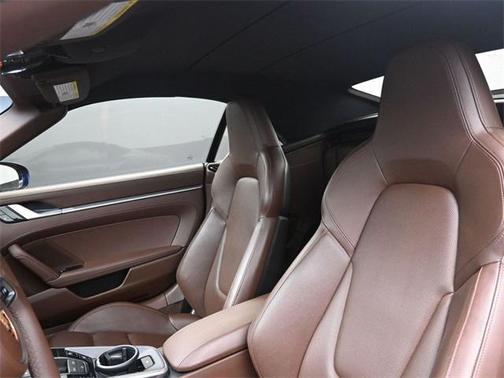 2020 Porsche 911 Carrera 4S Cabriolet