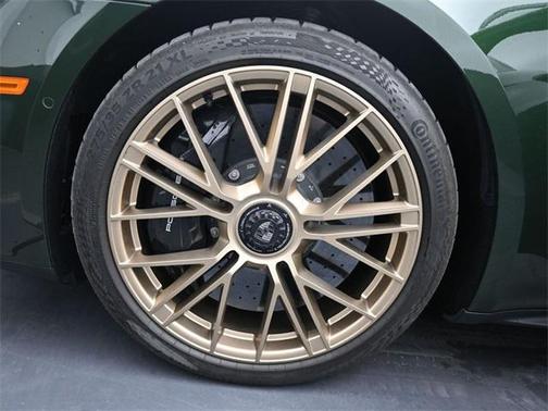 2025 Porsche Panamera E-Hybrid Turbo