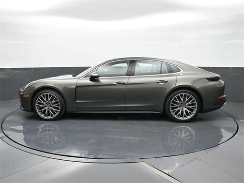 2025 Porsche Panamera