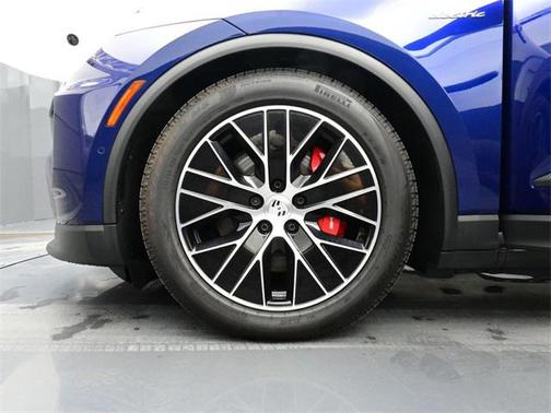 2025 Porsche Macan 4S