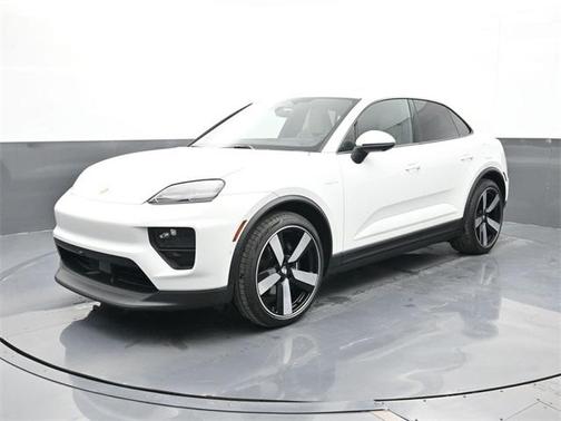 2025 Porsche Macan 4