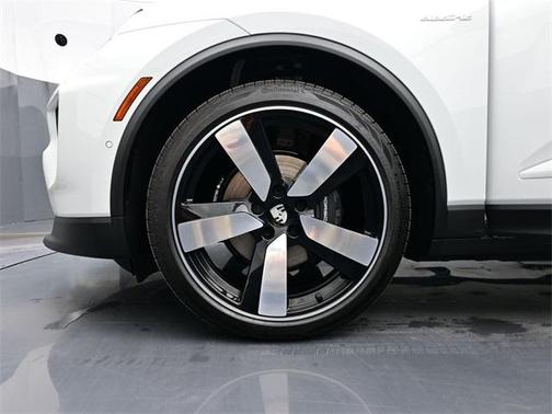 2025 Porsche Macan 4