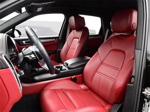 2023 Porsche Cayenne Cayenne E-Hybrid Platinum Edition