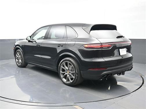 2023 Porsche Cayenne Cayenne E-Hybrid Platinum Edition