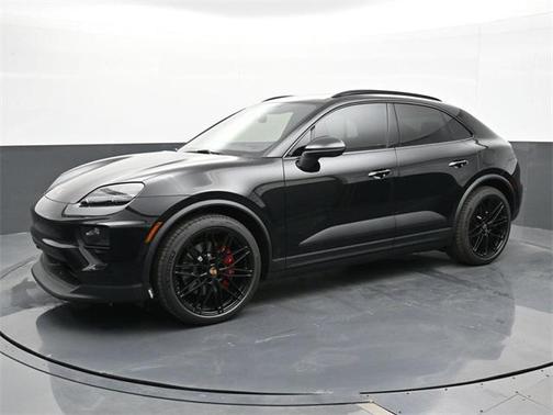 2025 Porsche Macan 4S