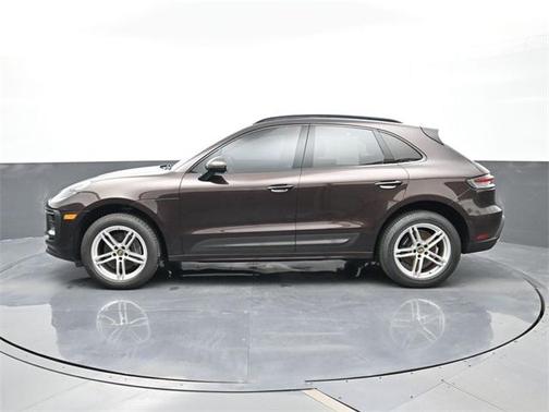 2022 Porsche Macan 