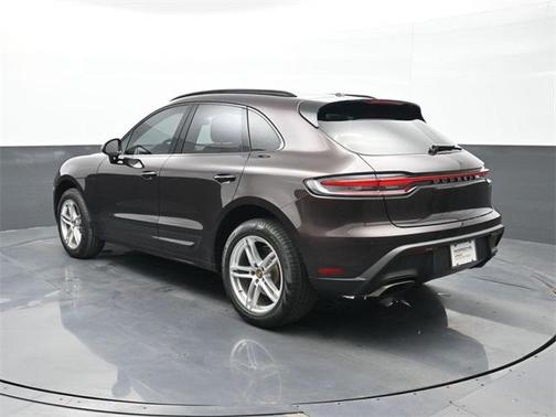 2022 Porsche Macan 