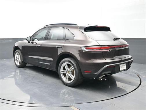 2022 Porsche Macan 