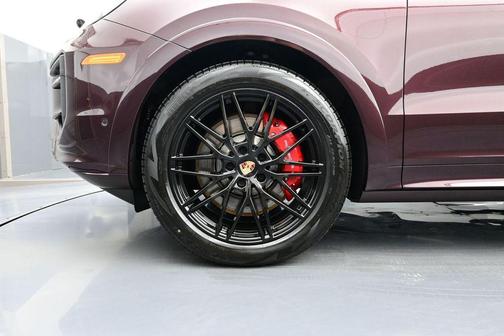 Paint to Sample 2026 Porsche Cayenne S