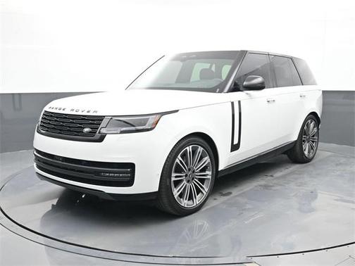 2025 Land Rover Range Rover P400 SE