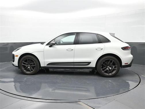 2023 Porsche Macan Base