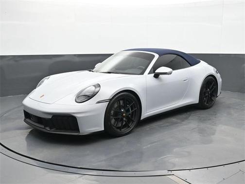 2026 Porsche 911 Carrera 4 GTS