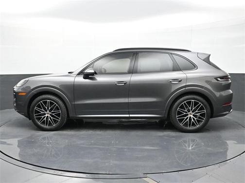 2025 Porsche Cayenne Base