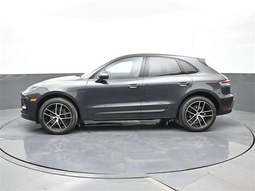 2023 Porsche Macan T