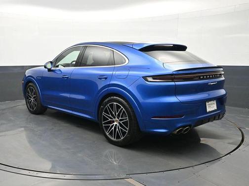 Paint to Sample 2025 Porsche Cayenne Cayenne S E-Hybrid