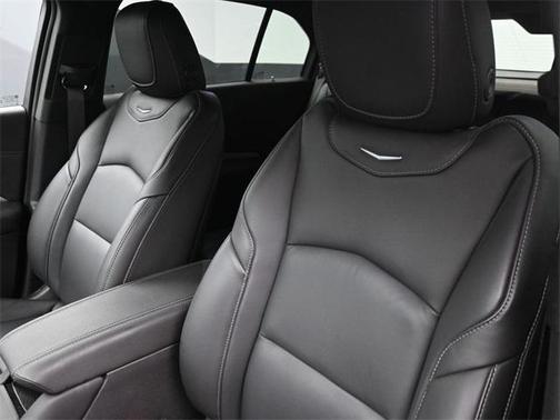 2021 Cadillac XT4 Premium Luxury