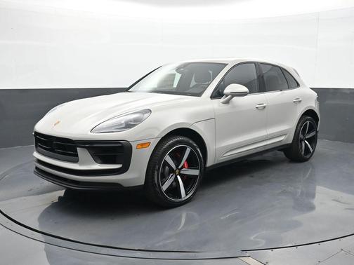Chalk 2026 Porsche Macan Macan
