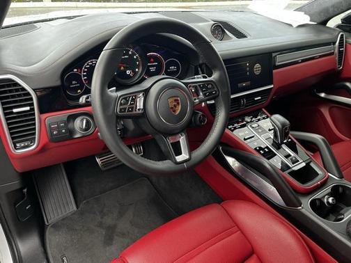 2022 Porsche Cayenne Turbo