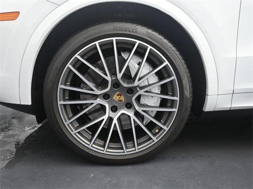 2022 Porsche Cayenne Turbo