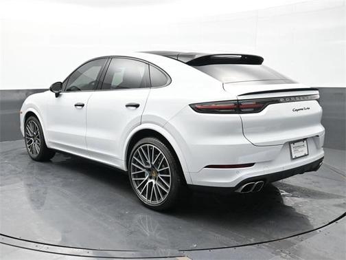 2022 Porsche Cayenne Turbo