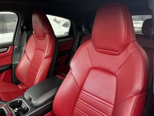 2022 Porsche Cayenne Turbo