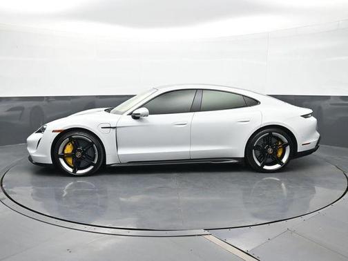 2020 Porsche Taycan Turbo S