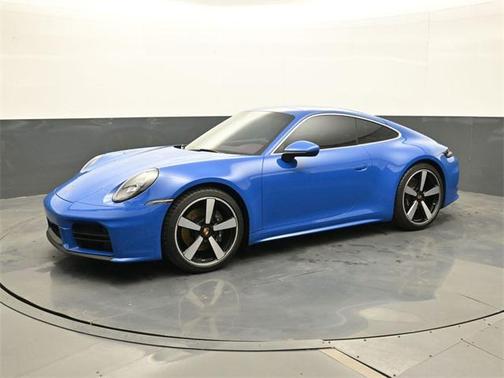 2025 Porsche 911 Carrera