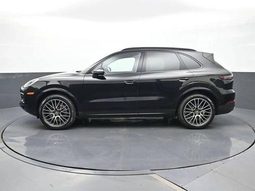 2023 Porsche Cayenne 
