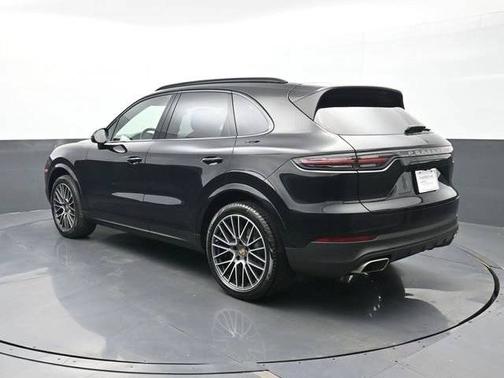 2023 Porsche Cayenne 