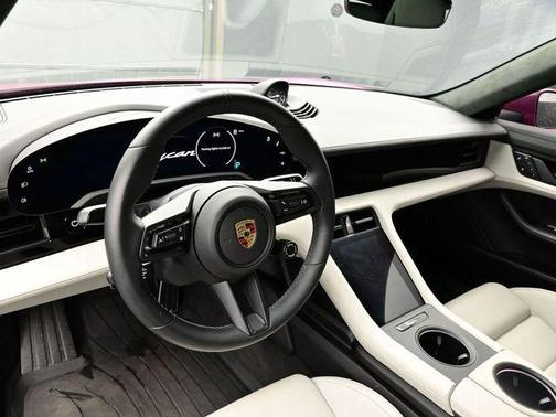 2024 Porsche Taycan GTS