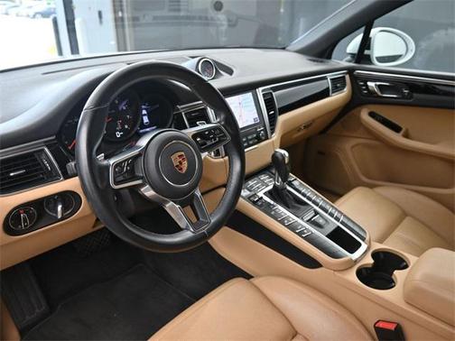 2018 Porsche Macan Base