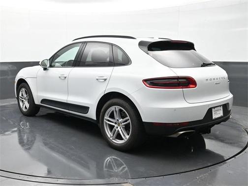 2018 Porsche Macan Base